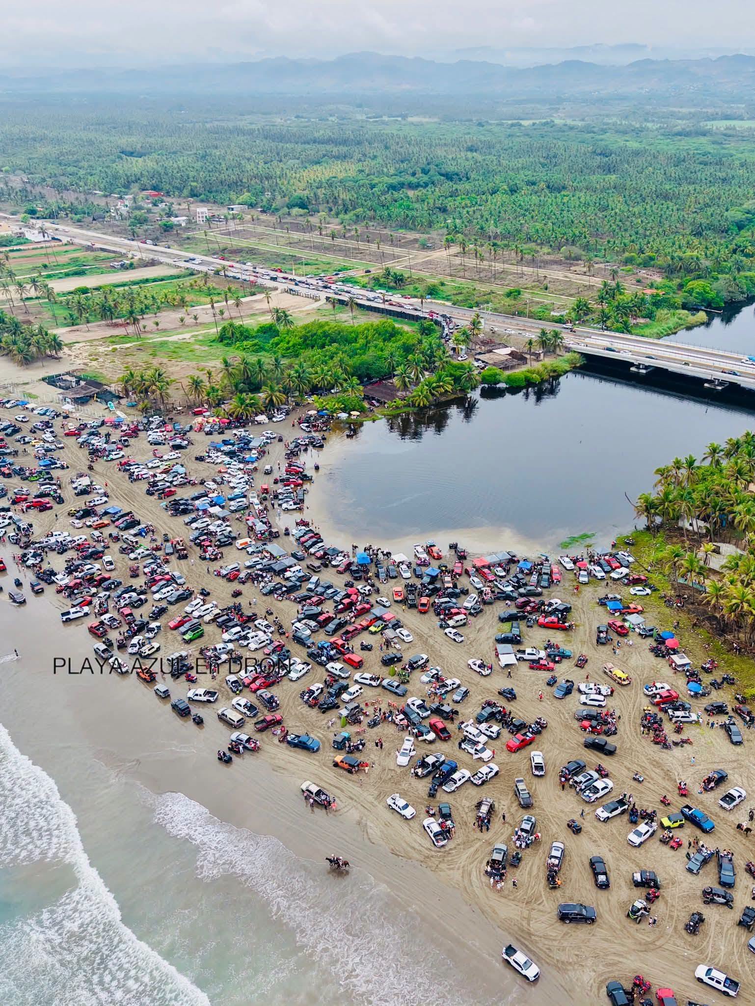 PLAYA AZUL